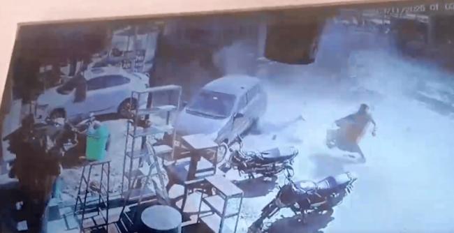 印度货车司机醉酒驾驶 连撞17车酿19死 莫迪致哀 印度货车司机醉酒驾驶 连撞17车酿19死 莫迪致哀