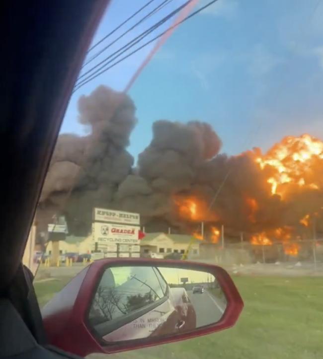 最新! 惨烈视频曝光: 20人死伤,16人失联! 机组恐全员遇难! 波音最新声明… 最新! 惨烈视频曝光: 20人死伤,16人失联! 机组恐全员遇难! 波音最新声明…