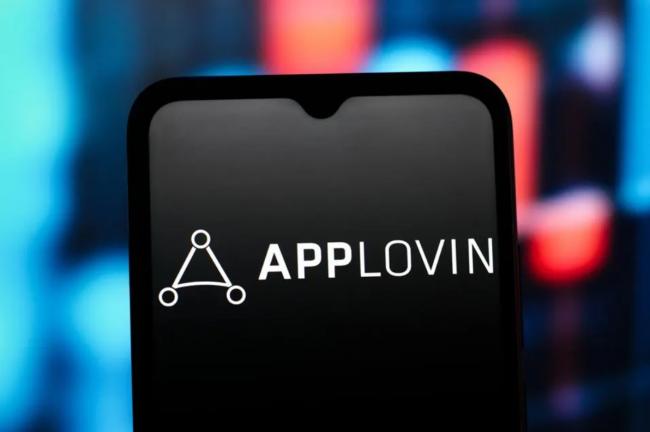 刚刚! 华人登顶加拿大首富 惊现神秘华人女富豪