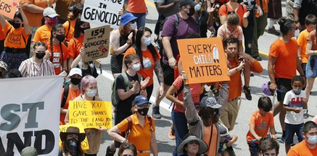 炸锅! 国家邮报: 加拿大不是从原住民"偷来"的