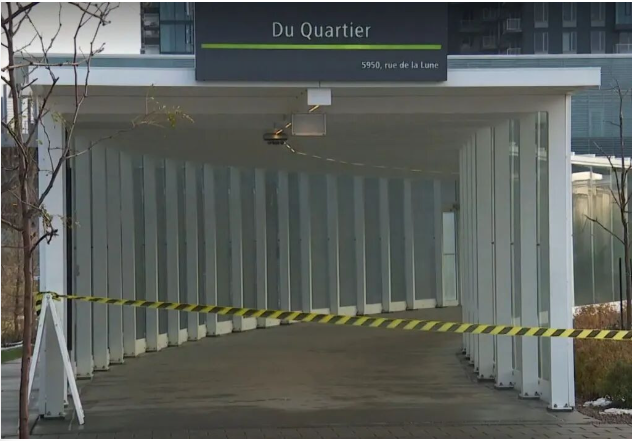 �Ҿ磡���ô�����г�ײ�ˣ���������һ������