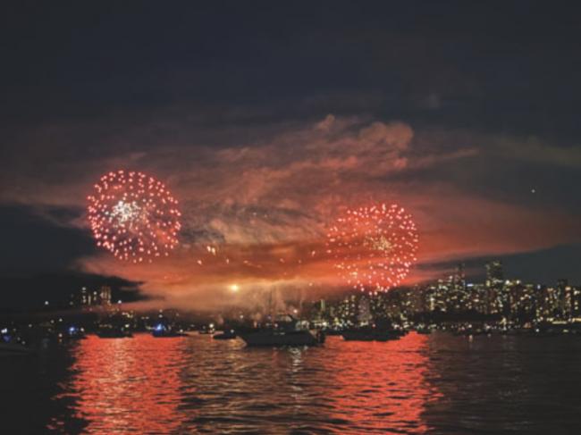 温哥华烟花汇演无限期停办 政府拨款不再