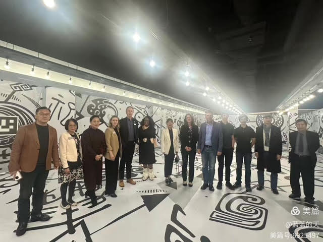 ���۹����롤��ʼ���꡷����ٸVR��������չ��Ļ