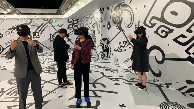 ���۹����롤��ʼ���꡷����ٸVR��������չ��Ļ