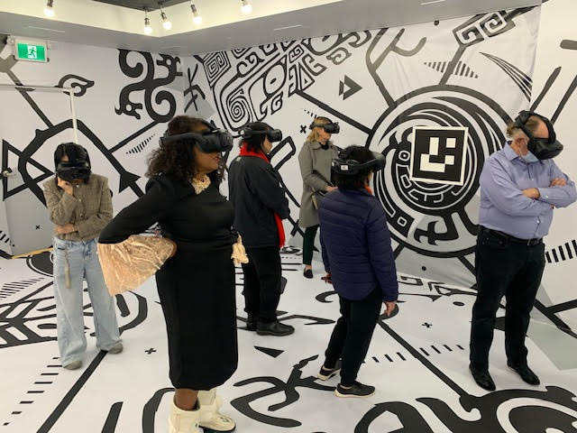 ���۹����롤��ʼ���꡷����ٸVR��������չ��Ļ