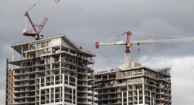 吵翻了! 大温公寓开发费暴涨952% 开工量暴跌