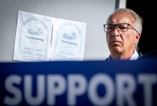 突发! 卑诗保守党团宣布罢免党领 罗仕德拒下台 突发! 卑诗保守党团宣布罢免党领 罗仕德拒下台