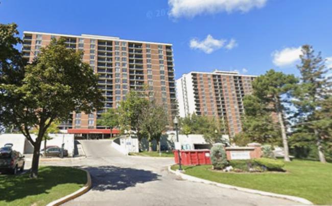 18岁男子在公寓大堂遭刺身亡 多人目睹血腥现场 18岁男子在公寓大堂遭刺身亡 多人目睹血腥现场