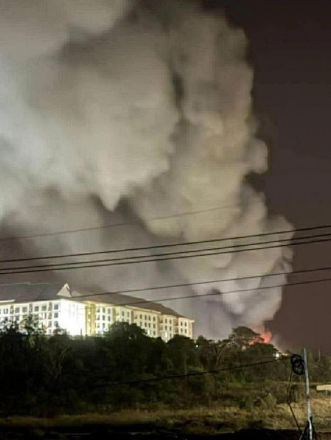 冲突升级: 已有中国公民受伤! 中使馆: 尽快转移 冲突升级: 已有中国公民受伤! 中使馆: 尽快转移