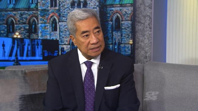 马荣铮现身解释转党决定，3.7万人联署要求下台