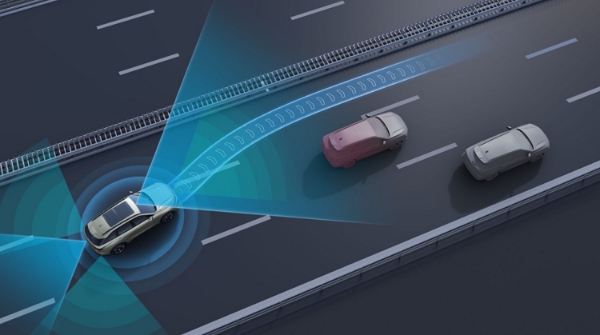 唯有特斯拉通过测试？多位博主自发实测倒车