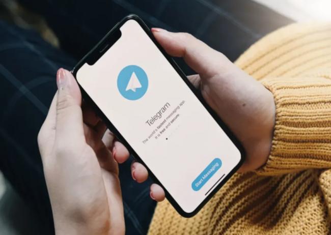 猛过马斯克!富豪承诺分千亿遗产 出钱让女性生娃