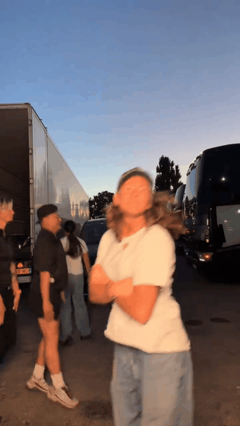 1783709145408.gif