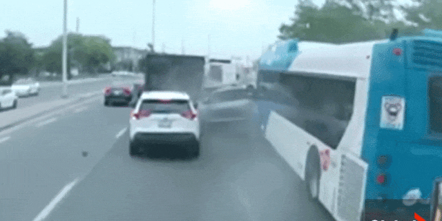 202607_17837304795095.gif 640 (3).gif