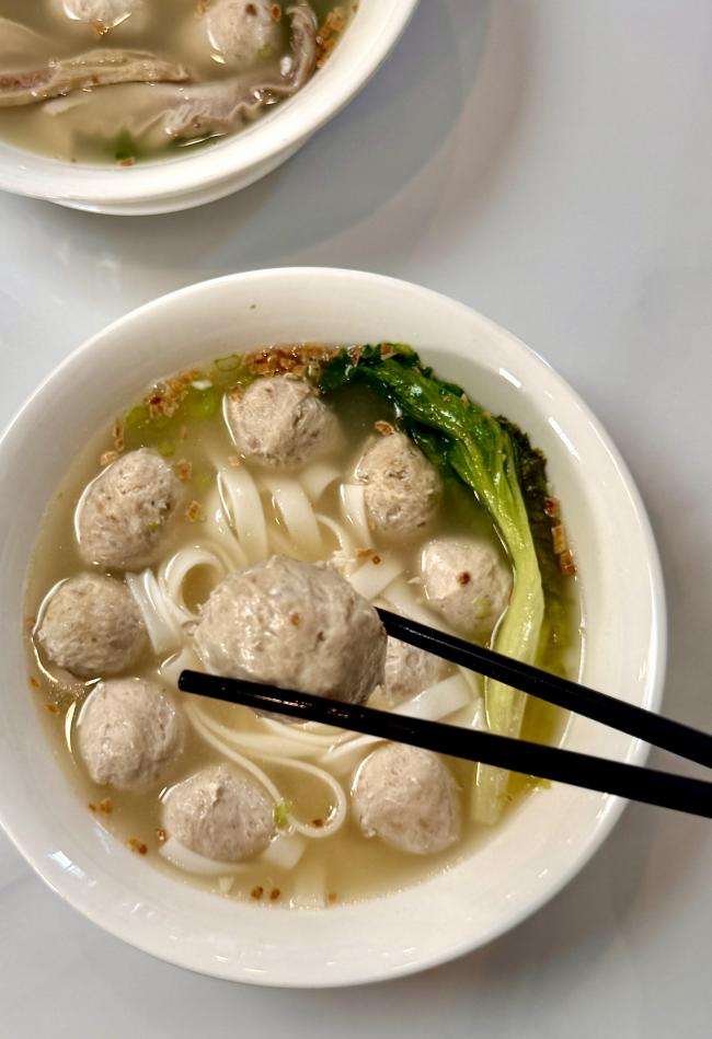 豬肉丸_豬肚丸河粉 — 老舅，列治文 Steveston.jpg