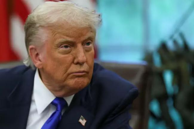 川普威胁:将对法国葡萄酒和香槟征收200%关税