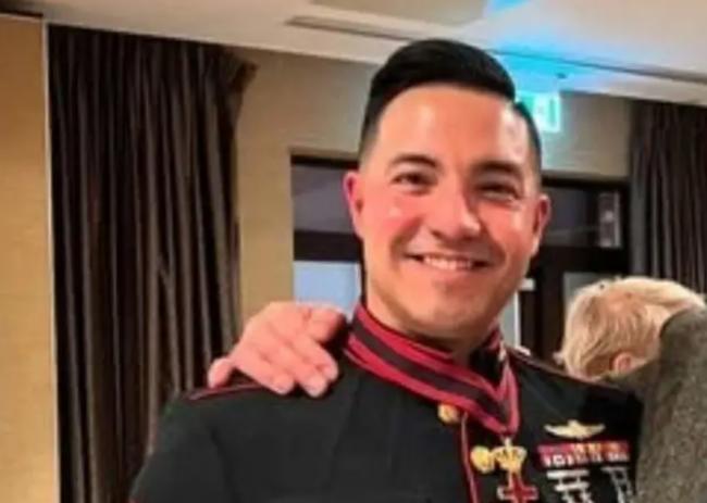 美退伍军二手交易时遭枪杀 临终短信令人心碎 美退伍军二手交易时遭枪杀 临终短信令人心碎