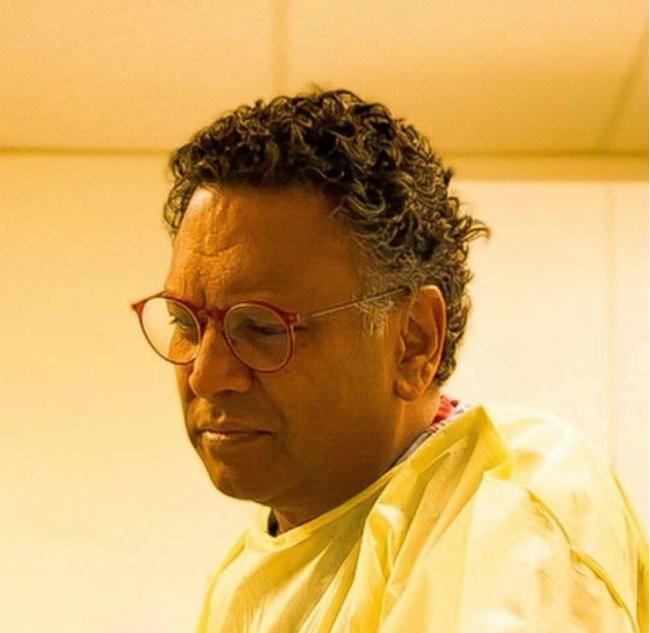 加拿大印度裔庸医严重误诊数十人 华人绝望自杀 加拿大印度裔庸医严重误诊数十人 华人绝望自杀