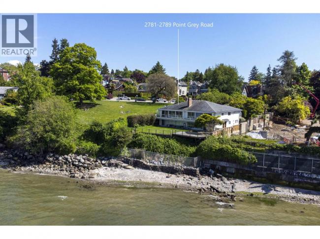 咋舌! 温哥华豪宅上市1年 卖家主动降价近0万 咋舌! 温哥华豪宅上市1年 卖家主动降价近0万