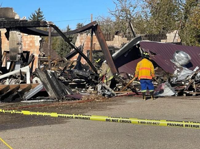 炸裂! 加拿大印度裔商人亲手烧毁自家酒吧骗保 炸裂! 加拿大印度裔商人亲手烧毁自家酒吧骗保