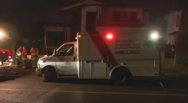 本拿比民宅发生火灾 屋内3人1死两逃生 本拿比民宅发生火灾 屋内3人1死两逃生