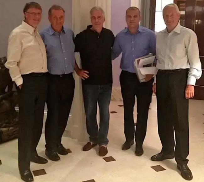 ����˹̹Ϊ�ӽ���˹�� �ӵܵ�������ȥŮ��