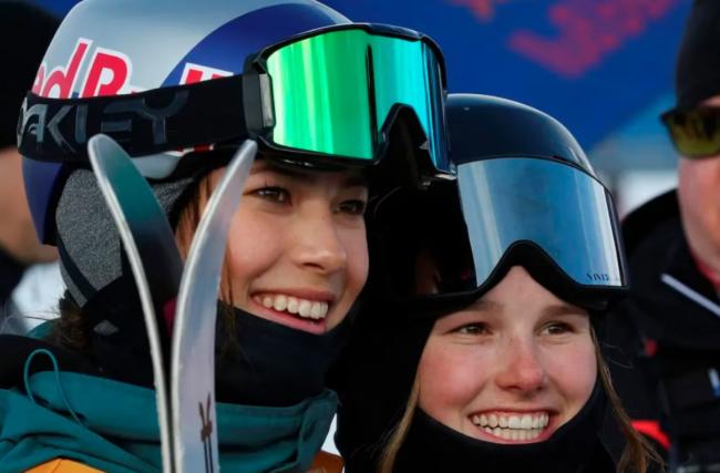 刚刚, 加拿大选手摘金创纪录! 谷爱凌逆转夺银