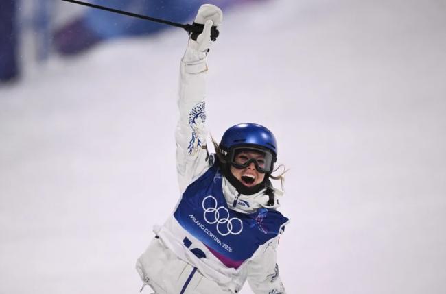 刚刚, 加拿大选手摘金创纪录! 谷爱凌逆转夺银