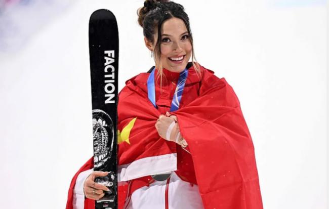 刚刚, 加拿大选手摘金创纪录! 谷爱凌逆转夺银