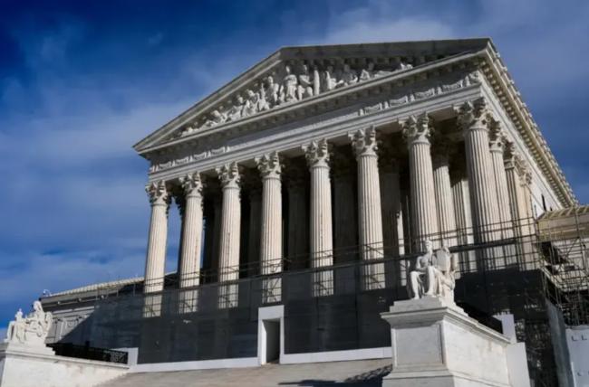 川普暴怒全球加征10%新税! 加拿大逃过一劫 川普暴怒全球加征10%新税! 加拿大逃过一劫