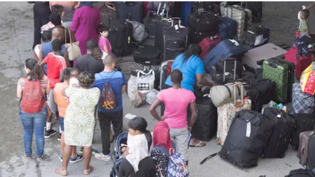 加拿大人没有的福利难民在享受! 保守党要求彻查