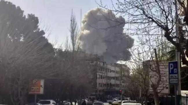 华人德黑兰亲历轰炸 通讯中断机场关闭陆路求生