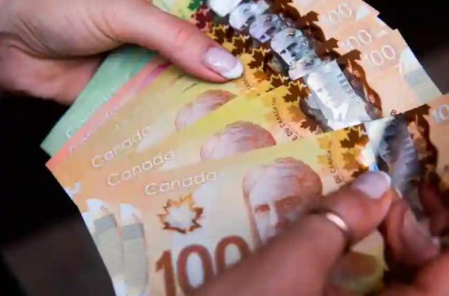 加拿大人领钱:最多5到账!有娃狂领最高57 加拿大人领钱:最多5到账!有娃狂领最高57