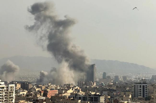 39岁美国女兵被炸身亡，另有5名同伴同时丧生