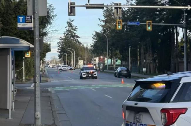 列治文发生行人被撞事故 Steveston公路路口被封