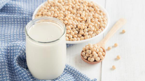 子宫肌瘤不能喝豆浆？这4种食物会“喂大”肌瘤