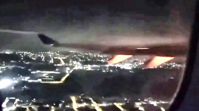 突发! 载286人客机起飞后发动机爆炸 视频曝光 突发! 载286人客机起飞后发动机爆炸 视频曝光