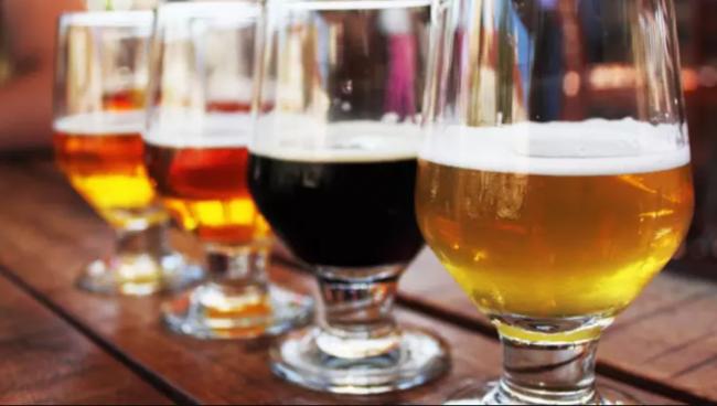 酒类税4月1日起调涨 酒商和餐饮业大呼吃不消 酒类税4月1日起调涨 酒商和餐饮业大呼吃不消