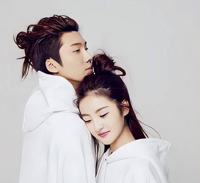 8岁爱上老师12岁官宣恋爱 如今他俩怎样了