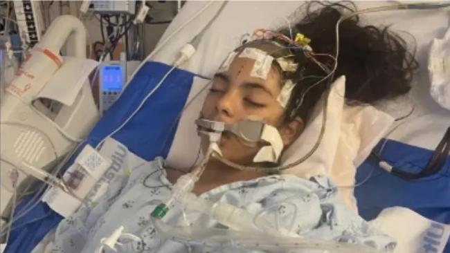 金属水瓶砸女同学头致死 美12岁童涉谋杀被捕 金属水瓶砸女同学头致死 美12岁童涉谋杀被捕