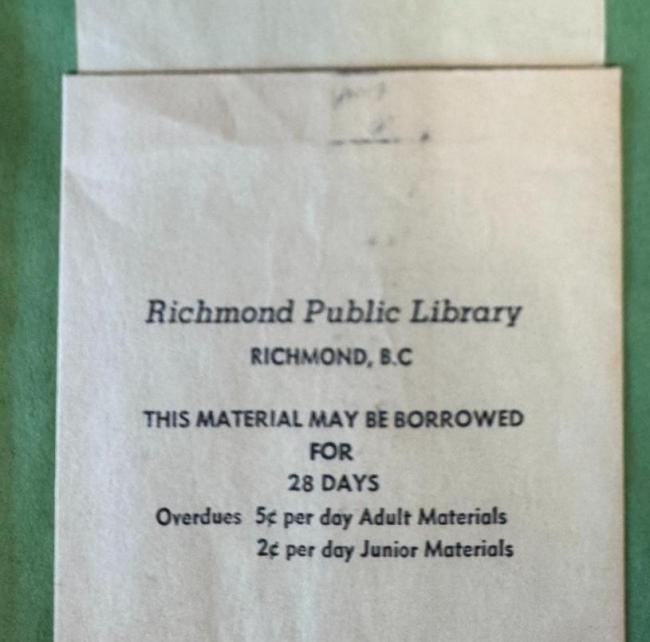 列治文公共图书馆两本图书 借出23年从安省归还