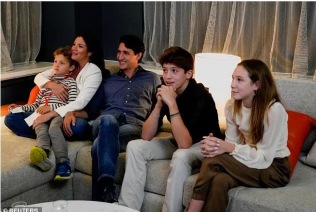 特鲁多让加拿大损失1万亿！加拿大人怒了！