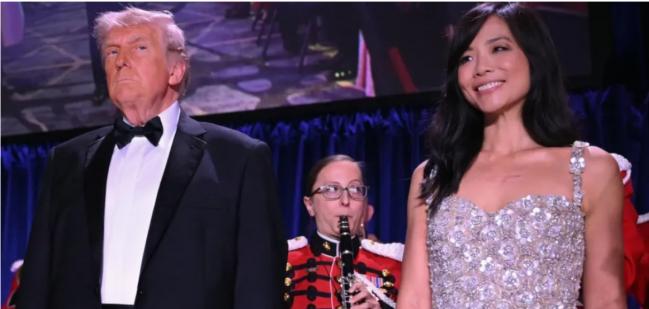 枪响时在川普身边! 华裔女记者自爆: 我当时在爬