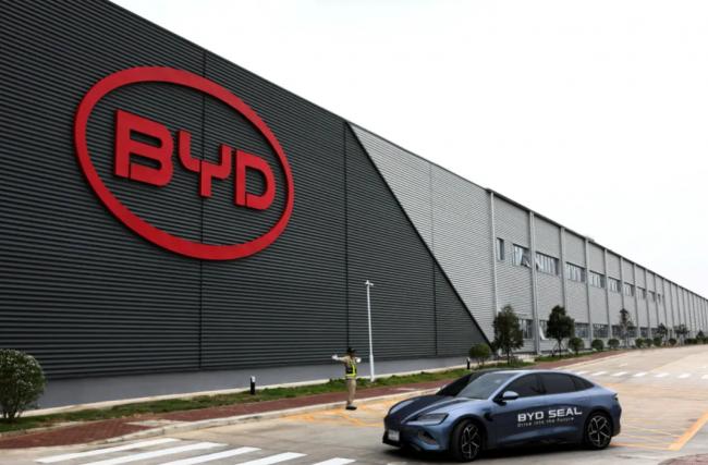 中国产特斯拉杀到加拿大! 3.9万起售史上最低