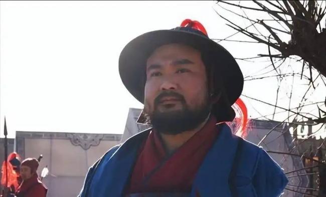他把“张飞”演成傻子 无戏可拍11年