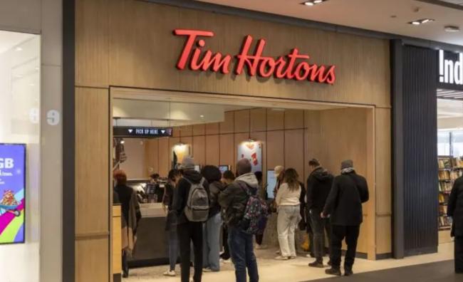 Tim Hortons将减少雇用外劳,宣布增聘1万名本地员工 Tim Hortons将减少雇用外劳,宣布增聘1万名本地员工