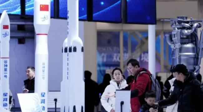 高校博士偷拍外泄航天机密，遭判囚15年