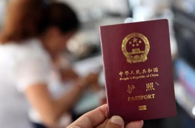 中国保姆护照被扣+1周工作140小时 华人雇主被抓