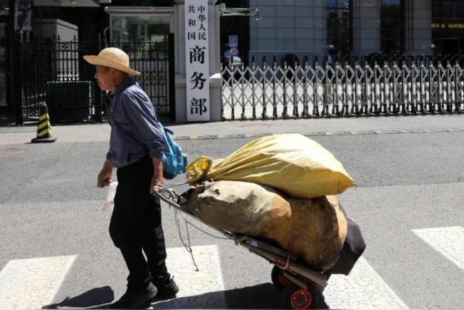 中国突宣布禁止氦气出口 原因可能是这个 中国突宣布禁止氦气出口 原因可能是这个