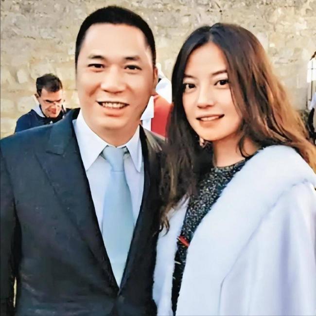 黄有龙:与赵薇结婚当生意 离异后两人仍联系